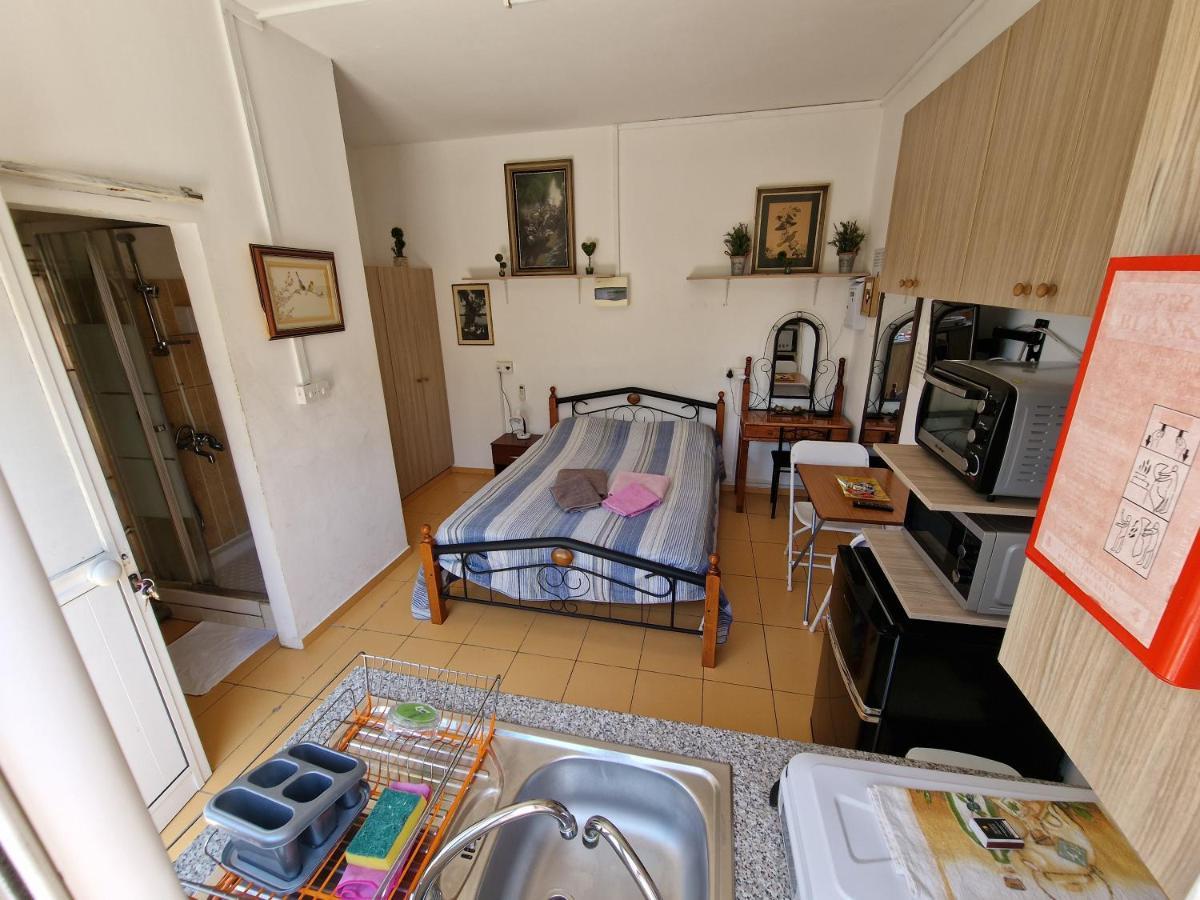 Nicosia Rooms Studios 외부 사진