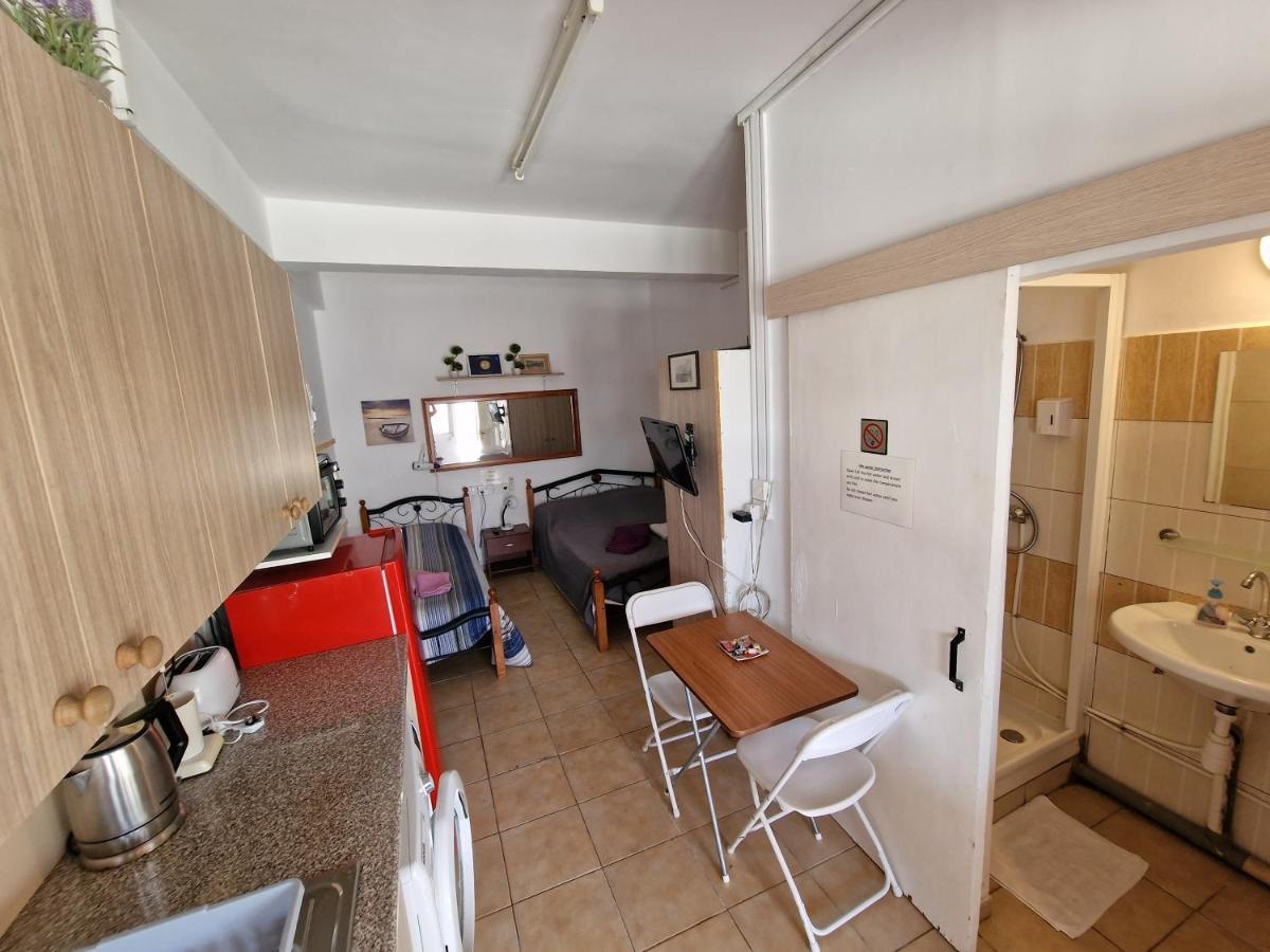 Nicosia Rooms Studios 외부 사진