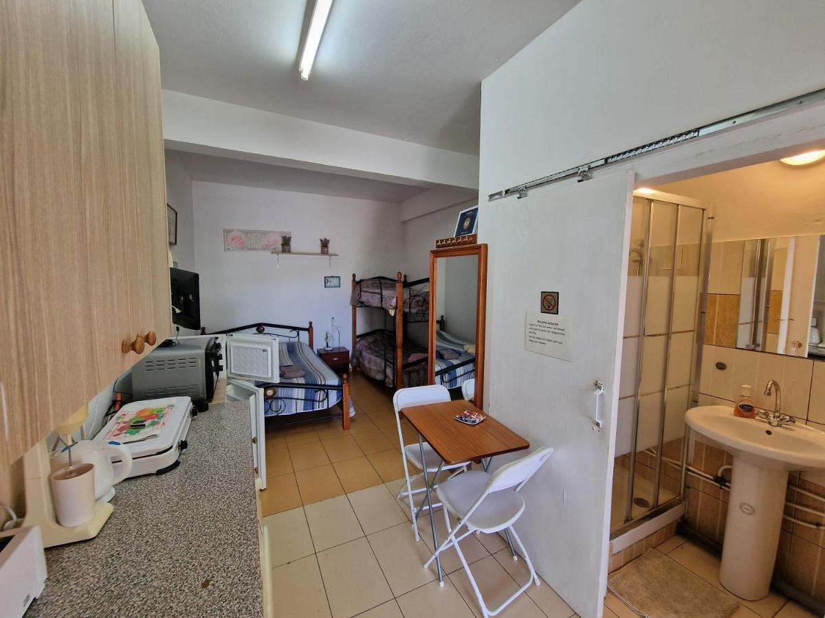 Nicosia Rooms Studios 외부 사진