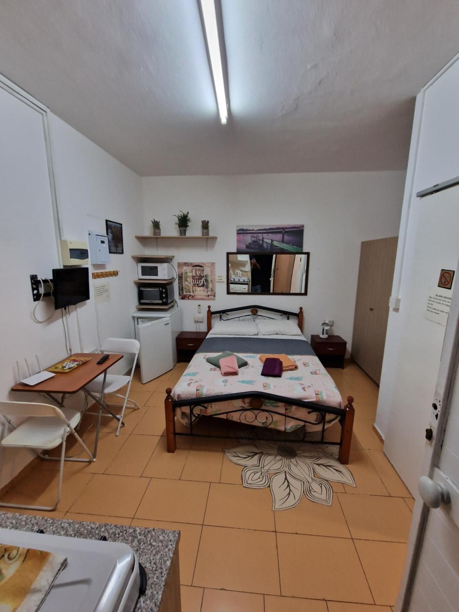 Nicosia Rooms Studios 객실 사진